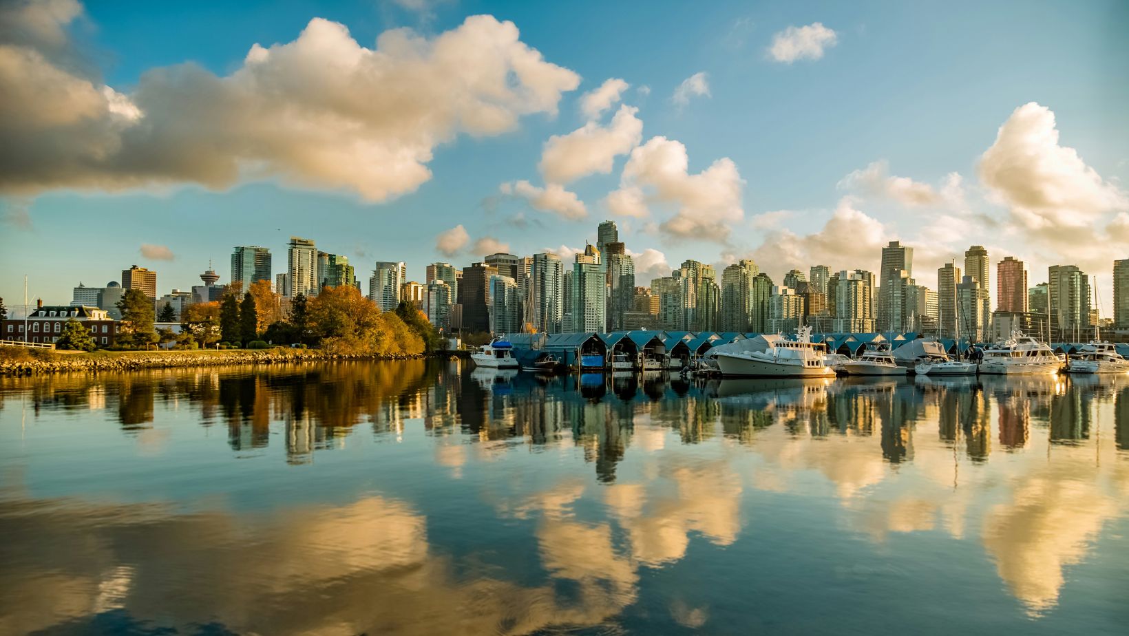 View of the skyline, buildings, skyscrapers and boats in Vancouver