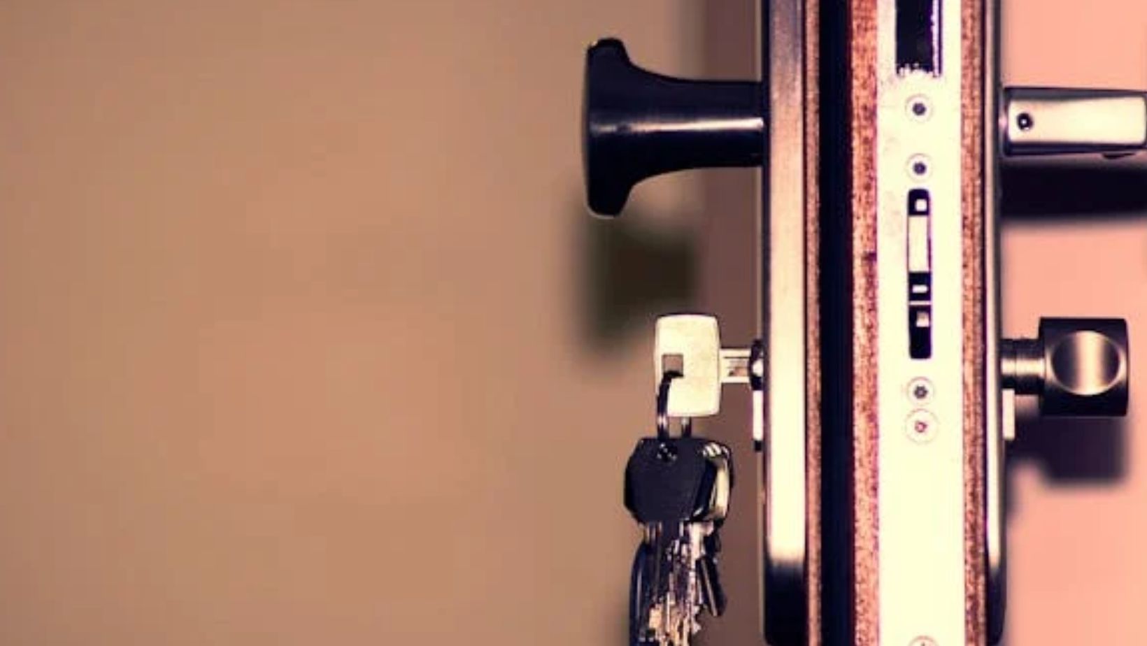 What to look for when hiring a locksmith vancouver