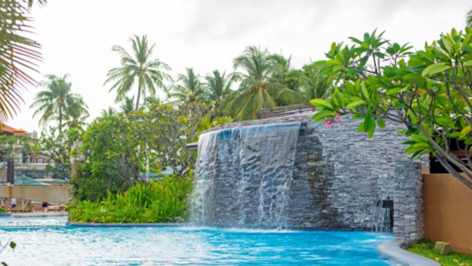 4 brilliant tips to maximize the efficiency of your home s swimming pool