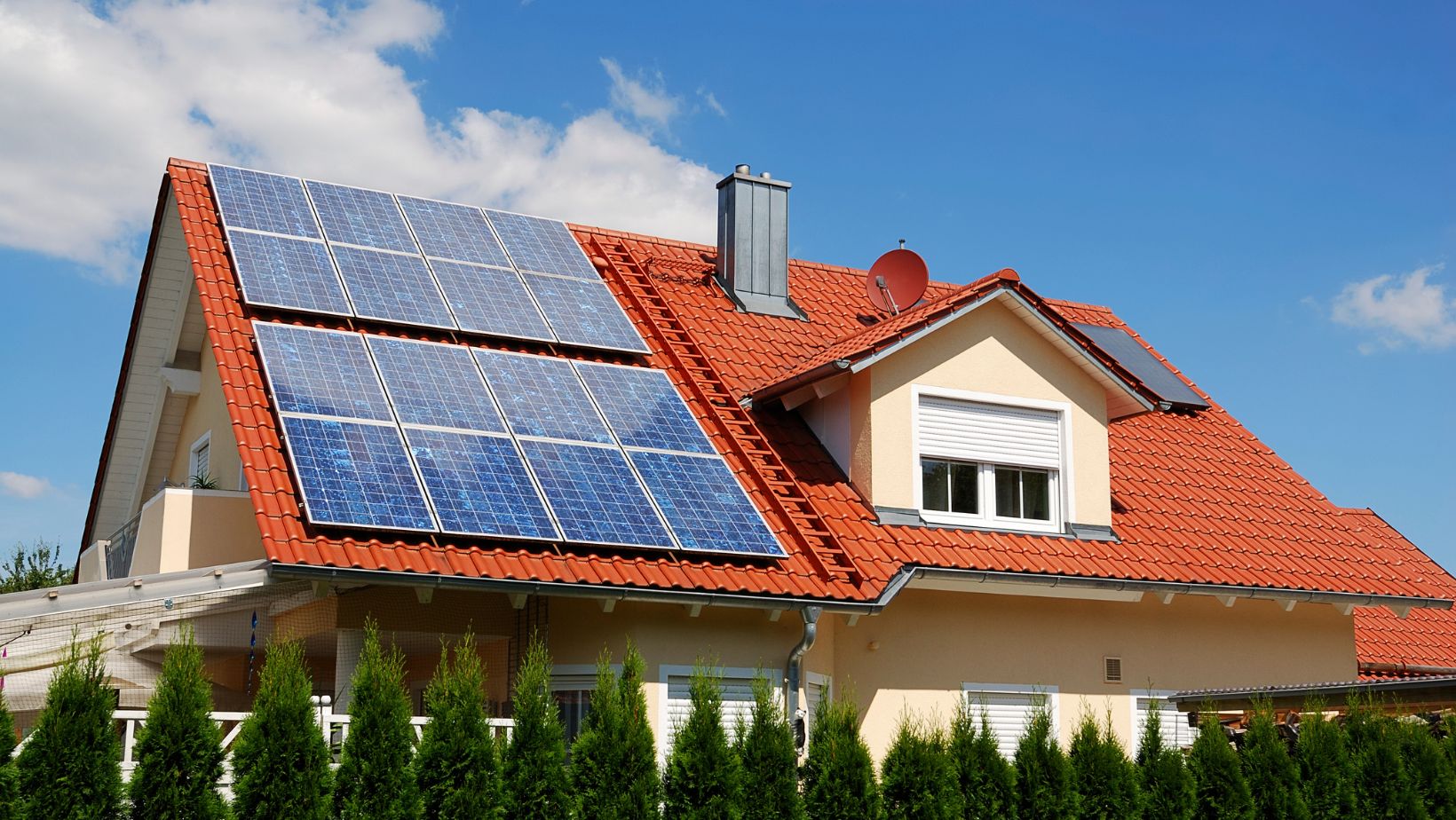 Harnessing the sun how solar innovations are powering smarter homes