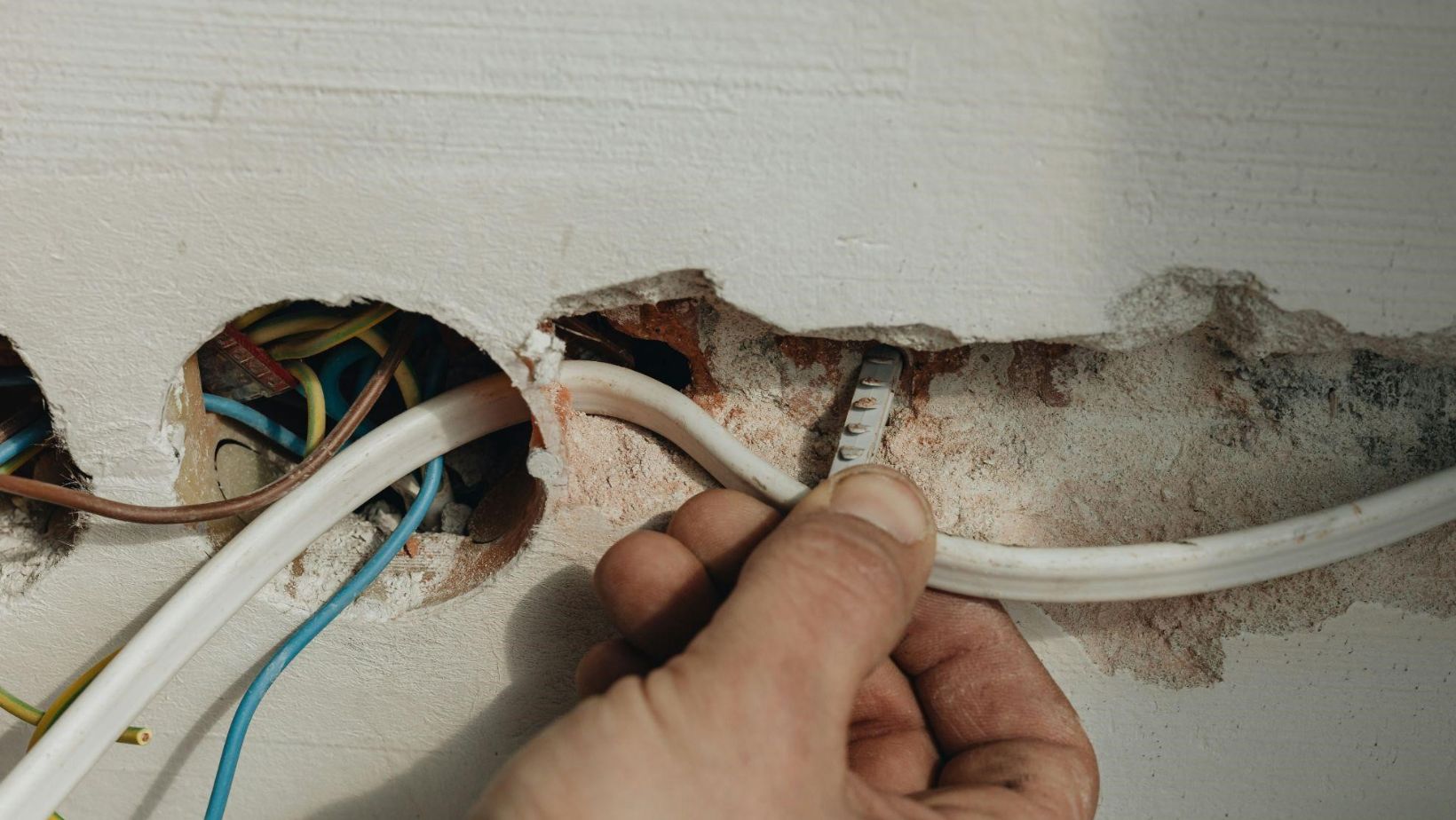 Empowering electrical contractors the role of service software in modern operations