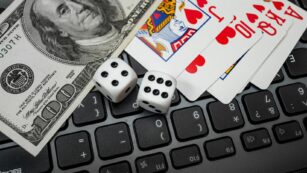 Mastering Online Blackjack: Essential Tips for Success
