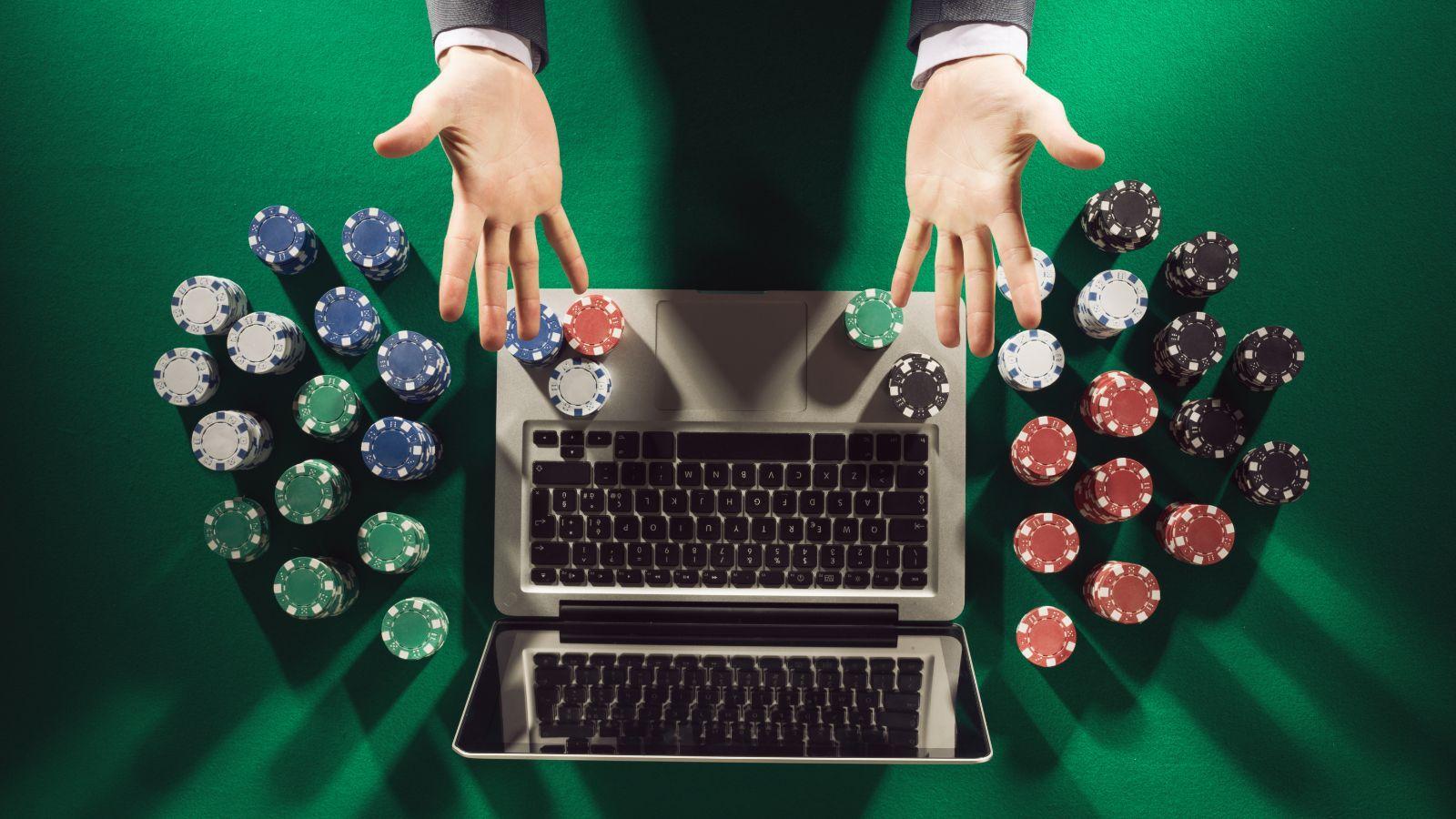 online casino evolution, online casino trends, best online casinos 2023, mobile casino gaming, live dealer casinos, licensed online casinos, virtual casino platforms, online gambling industry, future of online casinos, digital casino innovation